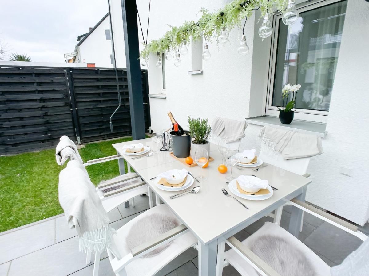 M-Style 01 Apartment Mit Terrasse Und Gasgrill, 24H Self-Check-In, Free Parking, Netflix Nuremberg Extérieur photo