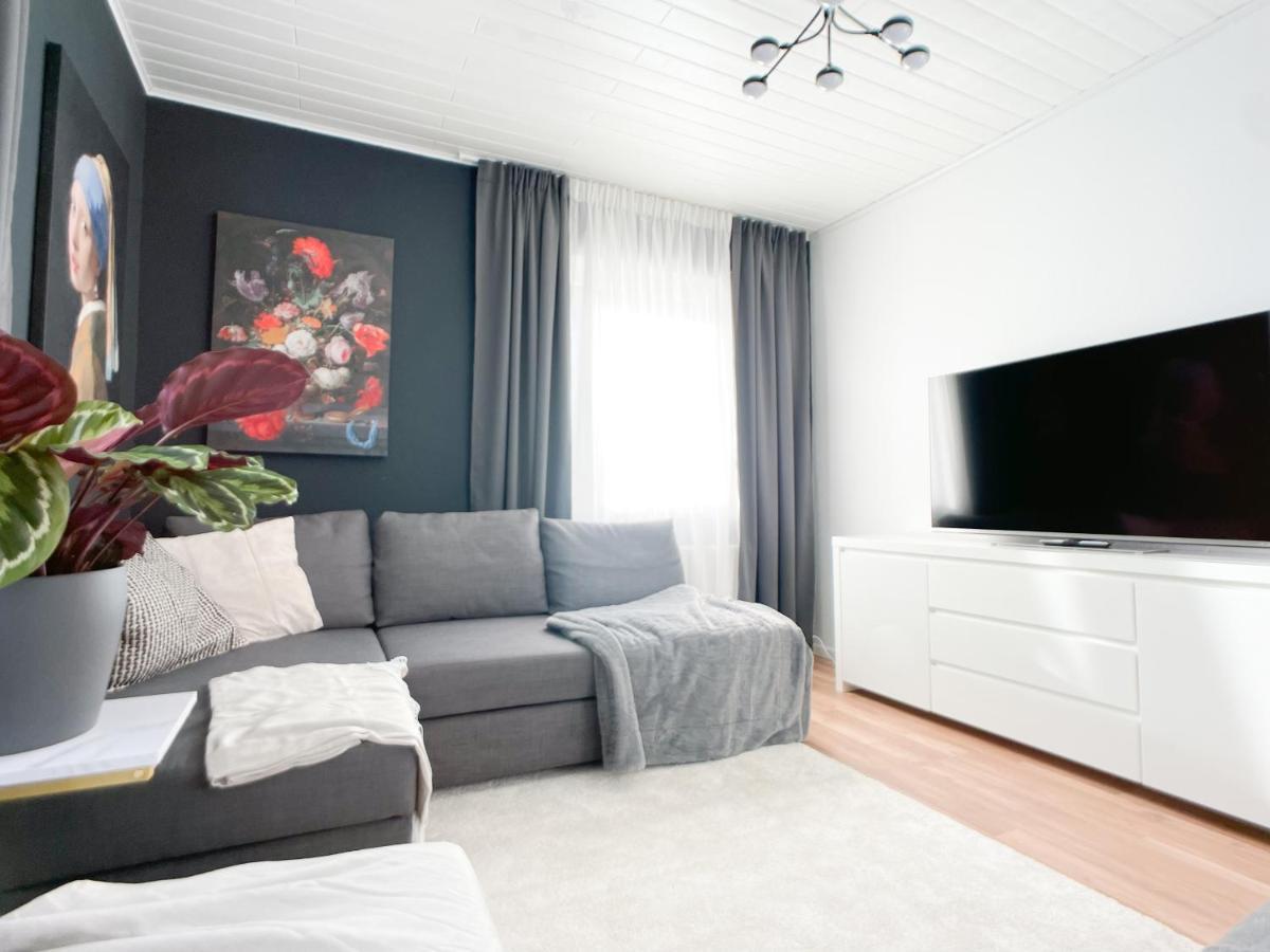 M-Style 01 Apartment Mit Terrasse Und Gasgrill, 24H Self-Check-In, Free Parking, Netflix Nuremberg Extérieur photo